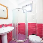 Tosi Hotel