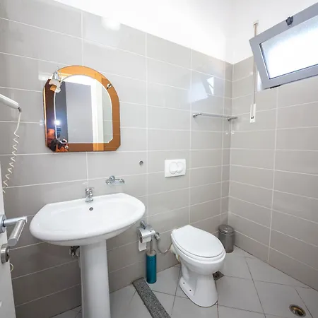 Hotel Tosi Tirana